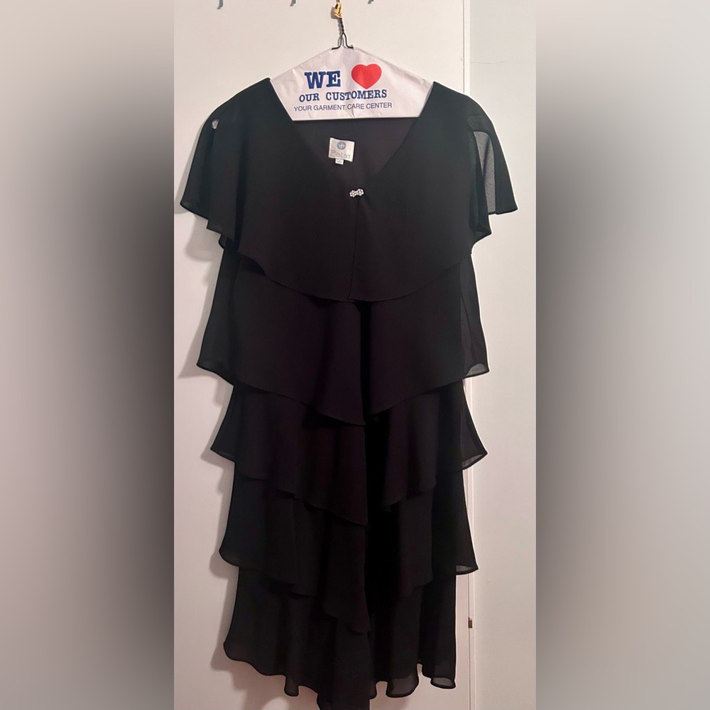Size 12 black tiered cocktail dress in EUC